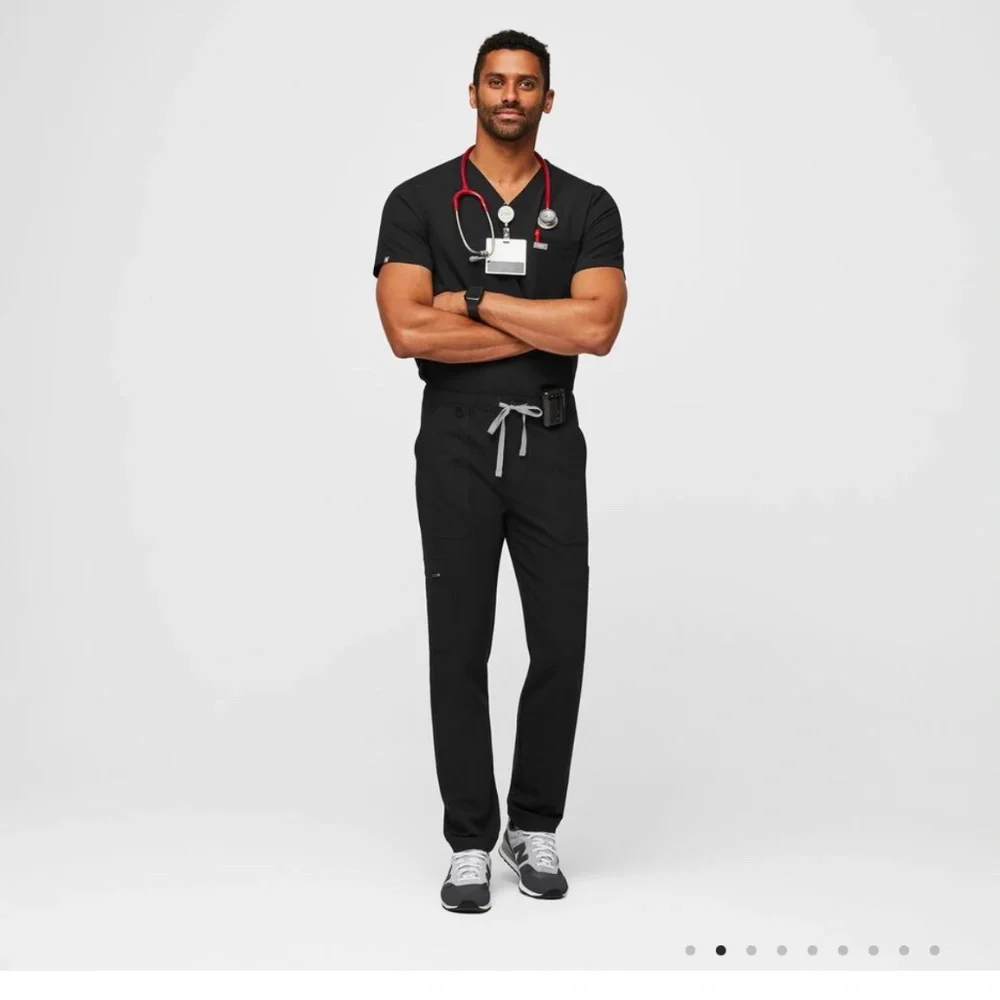 FIGS Cairo Cargo Scrub Pants™ Men’s scrub pants Sz L black style number TM3001